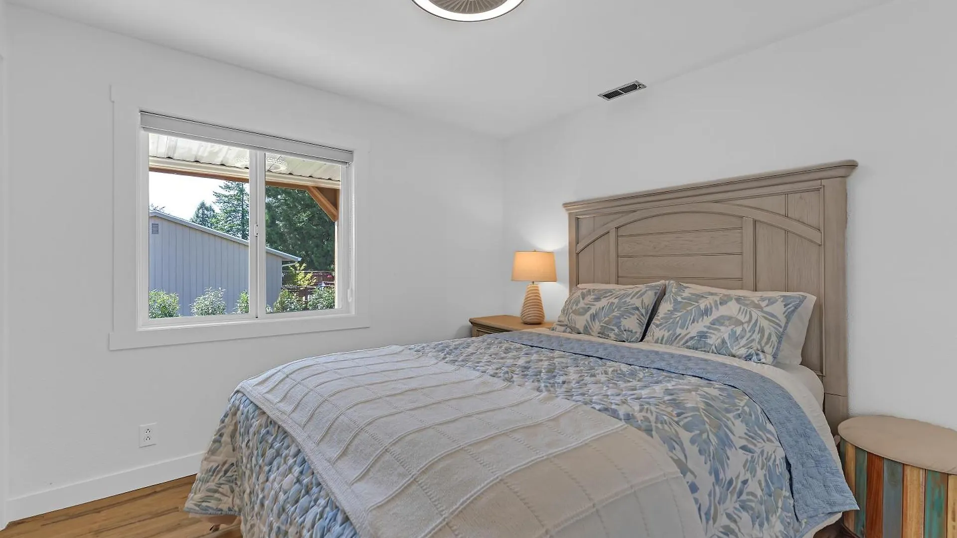 Evergreen Garden Wi-Fi Available Close To Nike Intel Hospital Downtown Portland Holiday home
